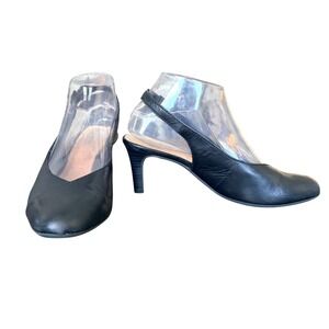 Clarks Women Black Leather Slingback Pumps Ultimate Comfort Pointed Toe Size 7